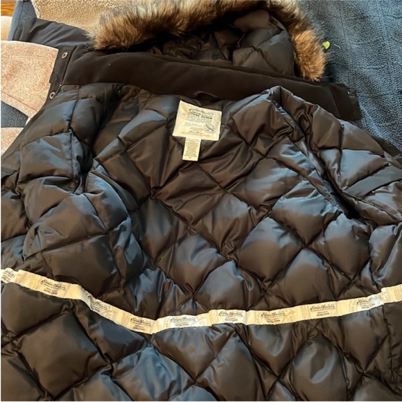 Eddie Bauer Parka, Premium Goose 650 Fill, Like New - Picture 10 of 13